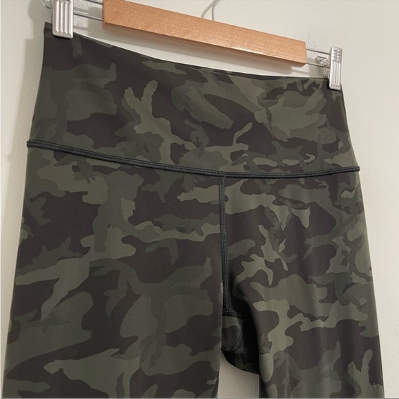 Lululemon camo wunder under high rise leggings - Picture 5 of 5